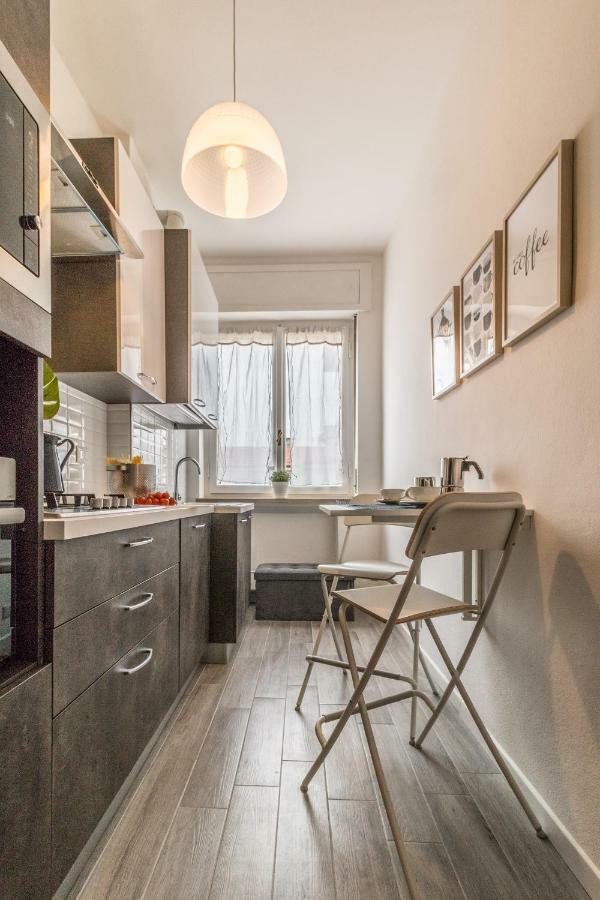 Joivy Modern 1-Bed Flat With Balcony In Portello ミラノ エクステリア 写真