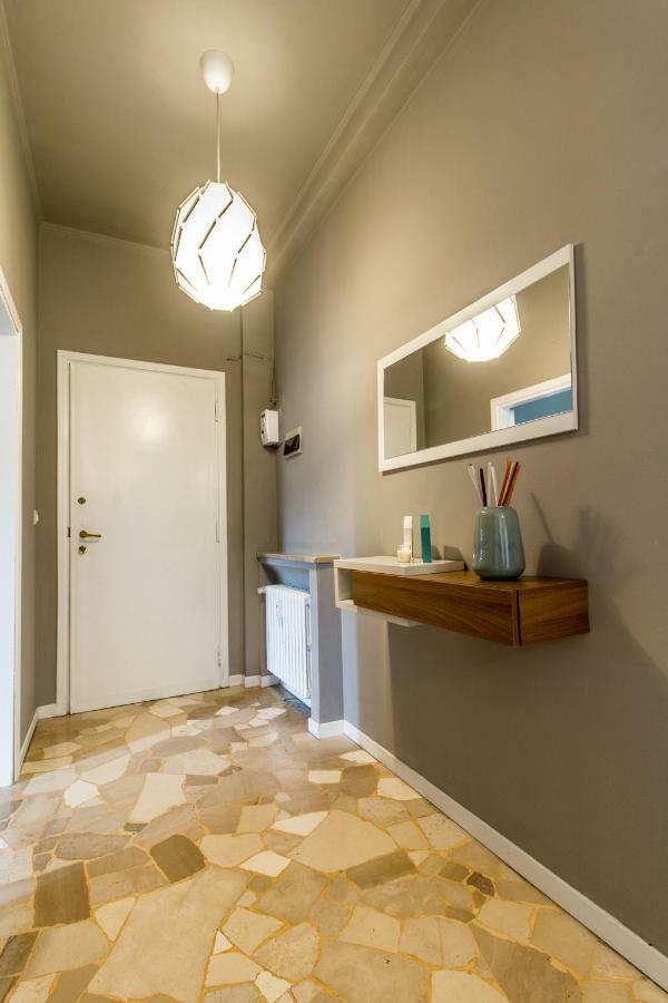 Joivy Modern 1-Bed Flat With Balcony In Portello ミラノ エクステリア 写真